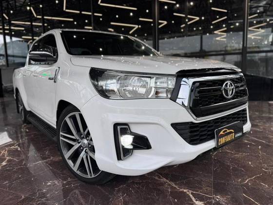 TOYOTA HILUX 2.7 SRV 4X2 CD 16V FLEX 4P AUTOMÁTICO